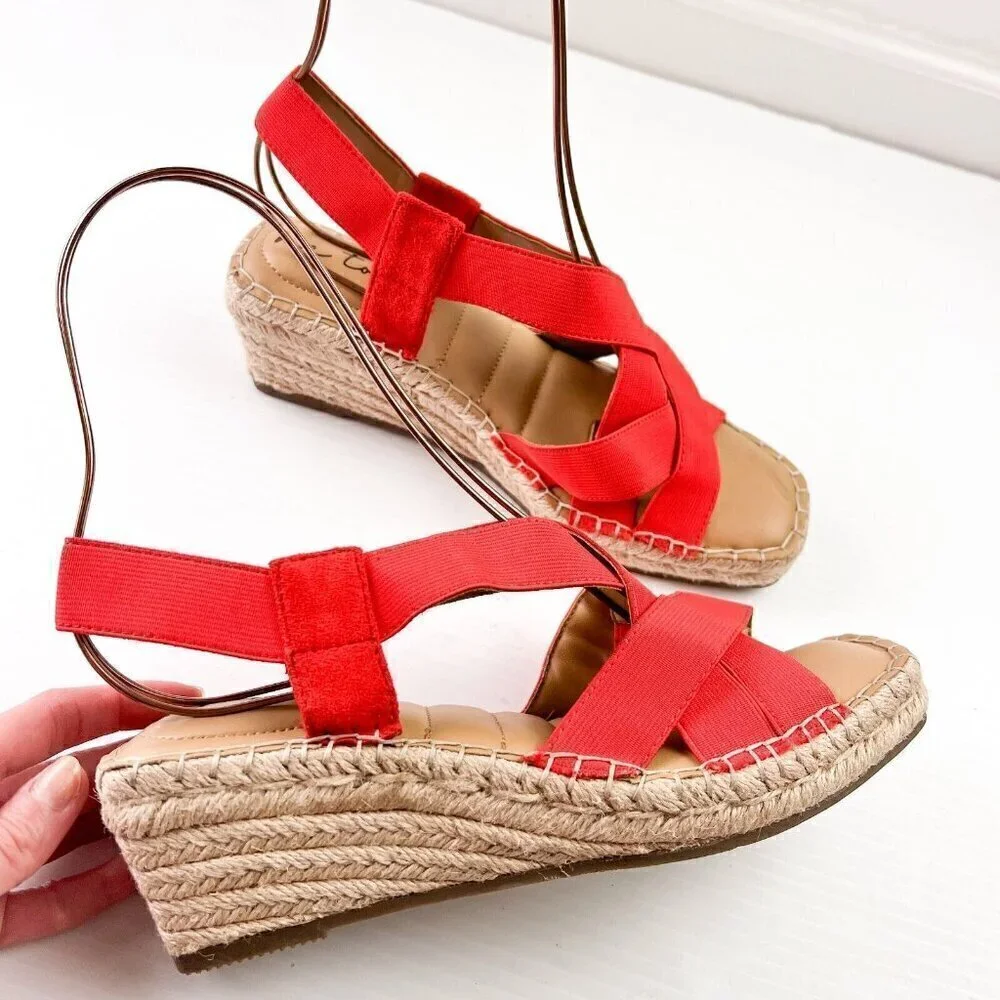 Me Too Casey Mini-Wedge Textile Criss Cross Open Toe Red Sandal Womens Size 8M